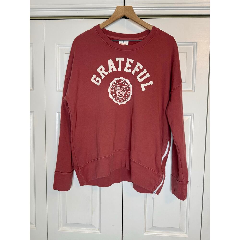 SUNDRY Women's 3 L Grateful Varsity Crewneck Popover Graphic Sweater Mauve Pink - Picture 2 of 12